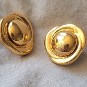Vintage 90s monet earrings